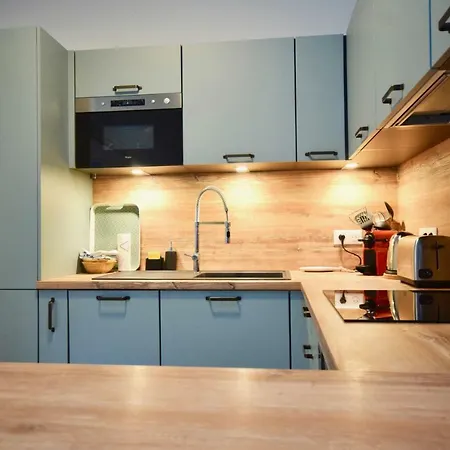 Holiday home Charmante Maison Centre-ville Sainte-maxime, Plages A 2 Pas Sainte-Maxime
