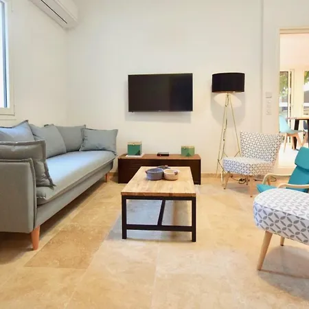 펜션 Charmante Maison Centre-ville Sainte-maxime, Plages A 2 Pas *