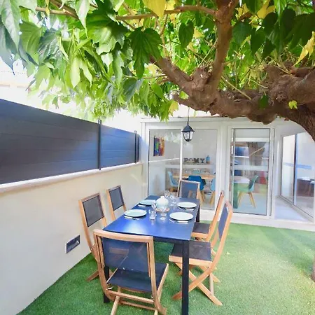 Charmante Maison Centre-ville Sainte-maxime, Plages A 2 Pas Holiday home Sainte-Maxime